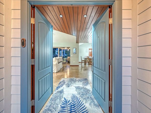 Waterfront Luxury Siesta Key Vacation Home