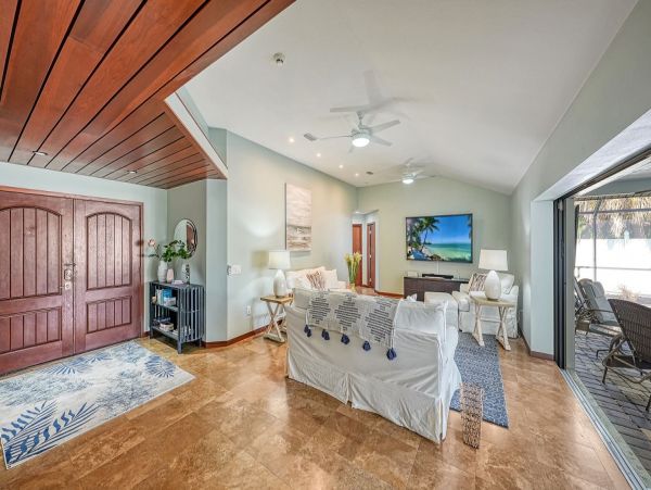 Waterfront Luxury Siesta Key Vacation Home
