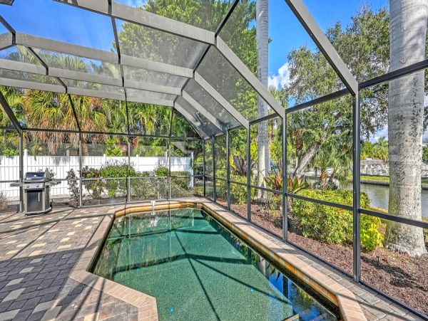 Waterfront Luxury Siesta Key Vacation Home