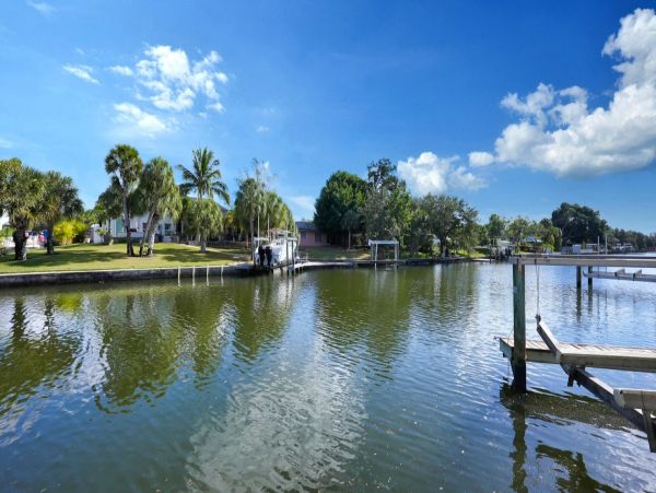 Waterfront Luxury Siesta Key Vacation Home