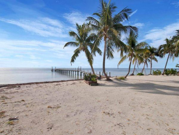 Oceanfront Marathon Vacation Home Five Bedroom