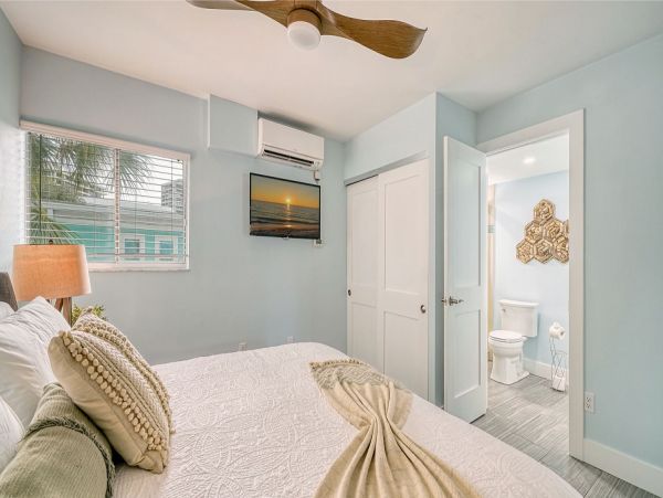 Siesta Key Condo with One Bedroom