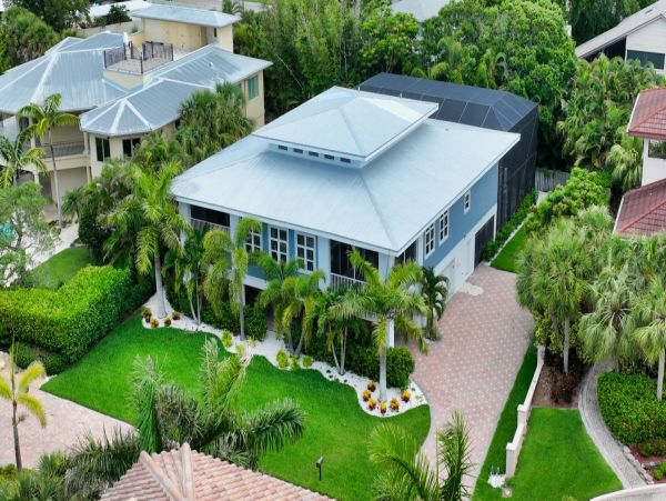 Siesta Key Luxury Vacation Home with Pool, Spa & Private Beach Access