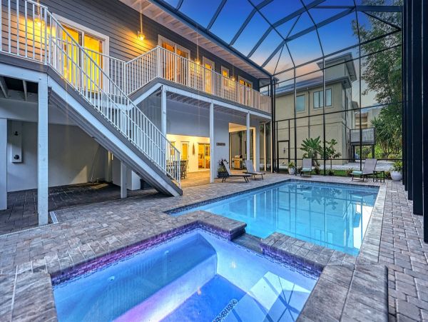 Siesta Key Luxury Vacation Home with Pool, Spa & Private Beach Access