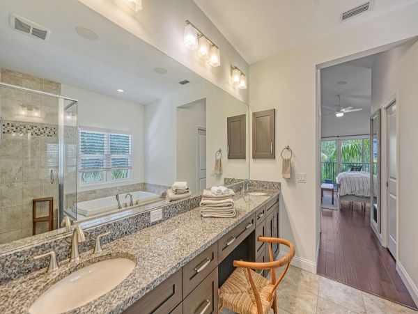 Siesta Key Luxury Vacation Home with Pool, Spa & Private Beach Access