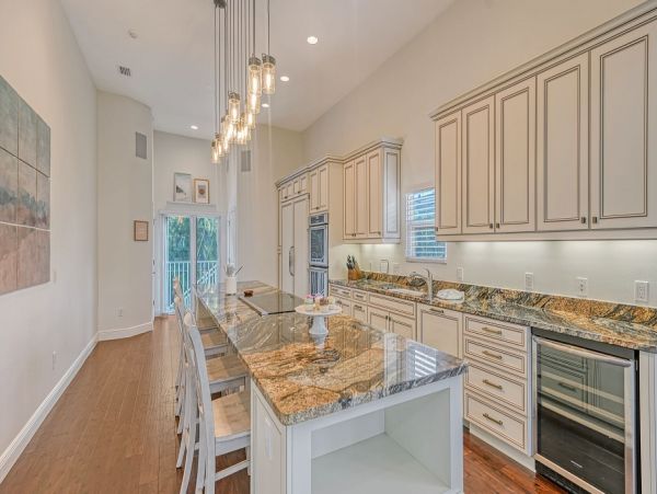 Siesta Key Luxury Vacation Home with Pool, Spa & Private Beach Access