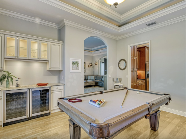 Luxury Waterfront Retreat Walk to Siesta Key Beach