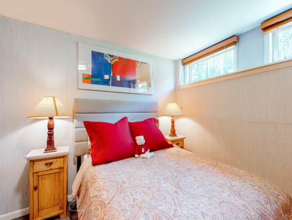Mountain View home with one min walk to East Vail Shuttle