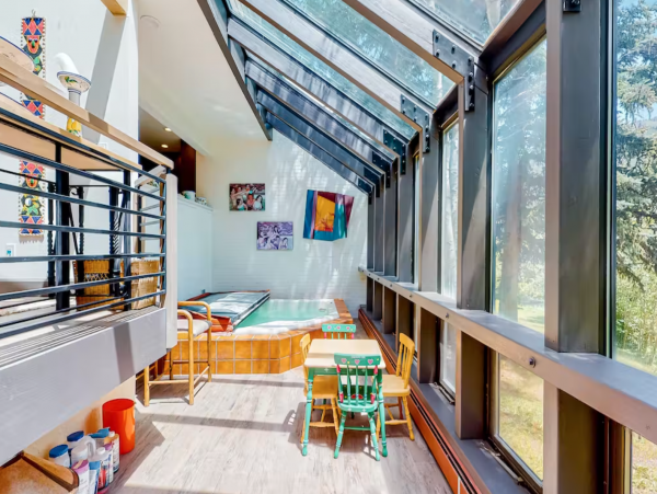 Mountain View home with one min walk to East Vail Shuttle