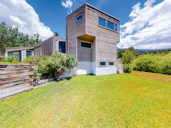Mountain View home with one min walk to East Vail Shuttle
