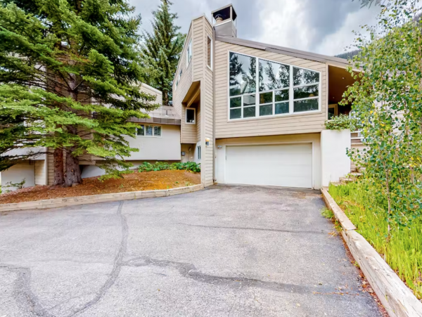 Mountain View home with one min walk to East Vail Shuttle