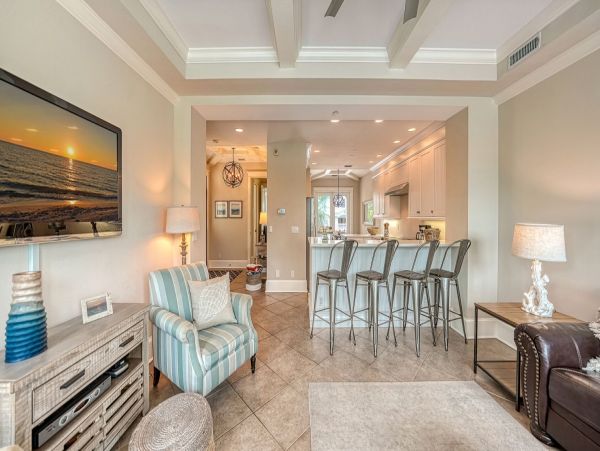 Canalfront Three Bedroom Vacation Home in Siesta Key