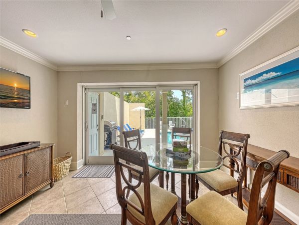Canalfront Three Bedroom Vacation Home in Siesta Key