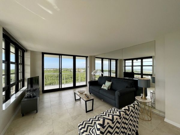 Marco Island Vacation Condo Two Bedroom Gulf Front