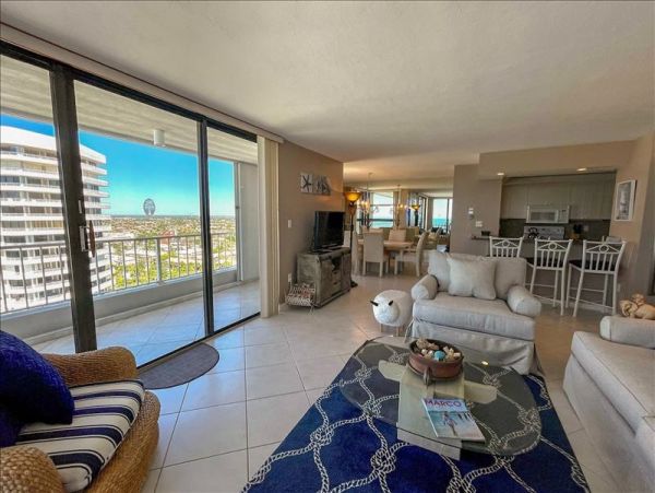 Marco Island Condo 1026947