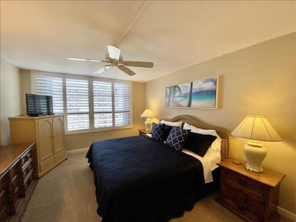 Marco Island Condo 1026947