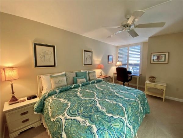 Marco Island Condo 1026947