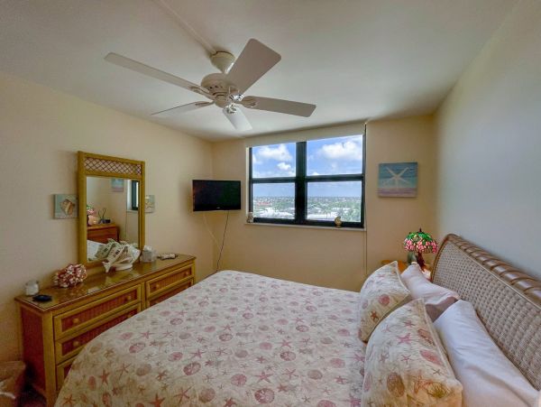 Marco Island Condo 1026948