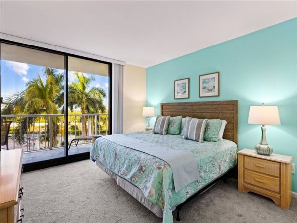 Marco Island Vacation Condo Two Bedroom Gulf Views