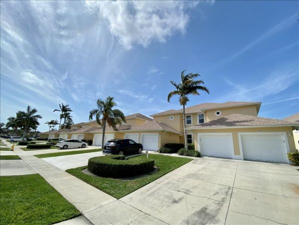 Marco Island Condo 1026951