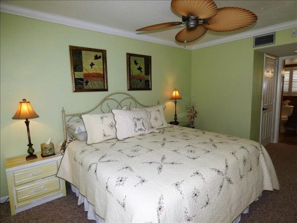 Marco Island Condo 1026953