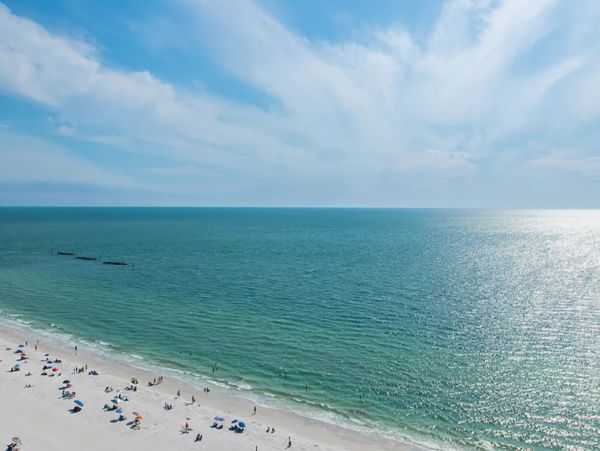 Beautiful Beach Front Condo with 2 Bedrooms