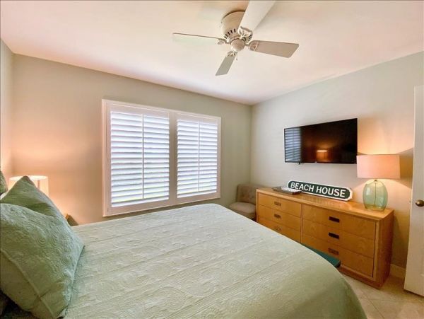 Marco Island Condo 1026956