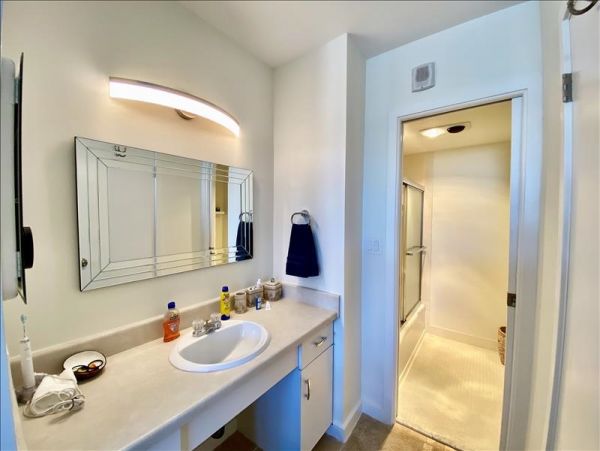 Beach Condo 1 Bedroom 1.5 Bathroom, Pool  in Marco Island