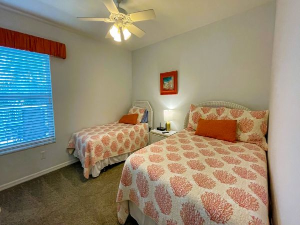 Marco Island Vacation Condo Short Walk to Beach Sleeps Six