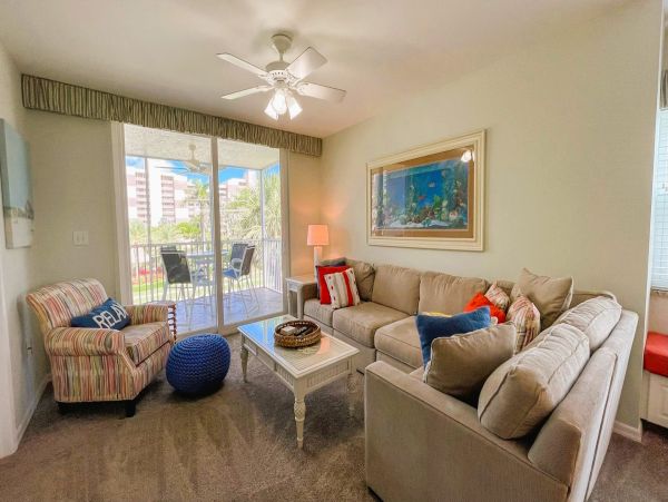 Marco Island Vacation Condo Short Walk to Beach Sleeps Six