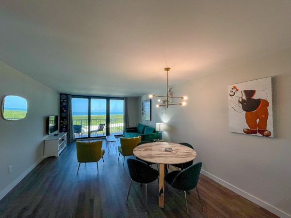 Charming Condo in Marco Island with Great Amenities