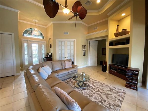 Stunning Three Bedroom Vacation Pool Home