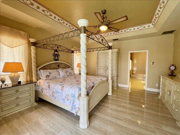Marco Island Home 1026963
