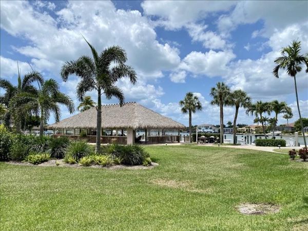 Beach access right across the way at South Seas