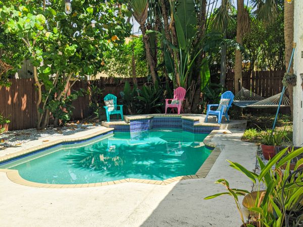 Palm Beach Bungalow with 3 Bedrooms
