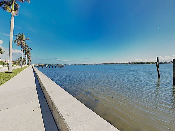 Palm Beach Home 1026973