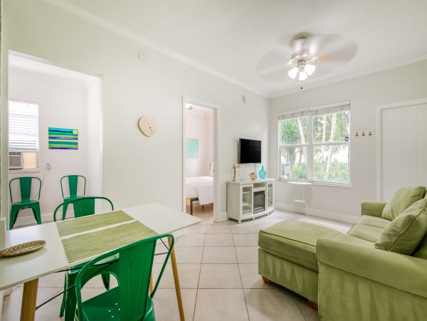 Palm Beach Condo 1026990
