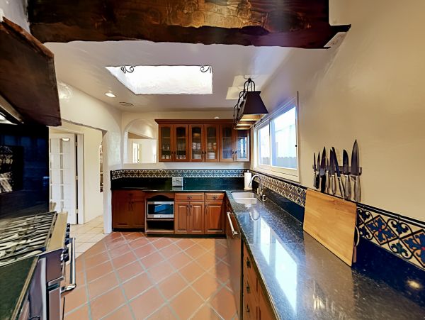 Manhattan Beach Home 1027001