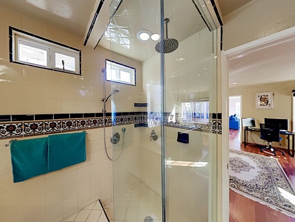 Manhattan Beach Home 1027001
