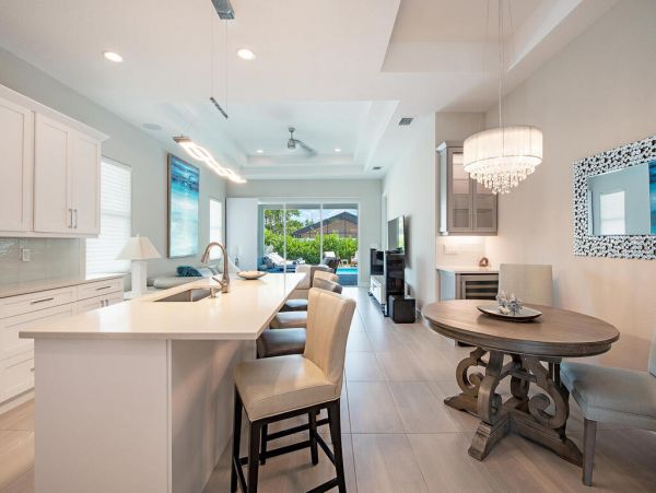 Beautiful & Cozy 4 Bedroom Vacation Home with Private Pool