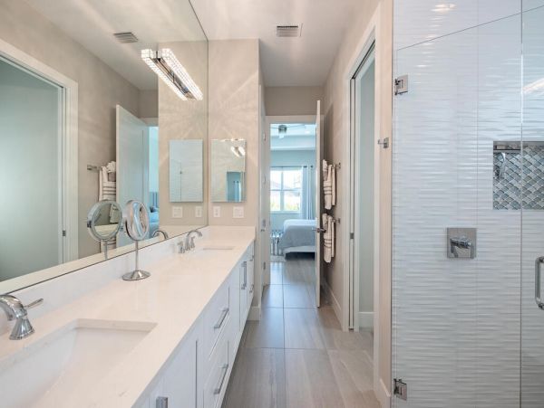 Beautiful & Cozy 4 Bedroom Vacation Home with Private Pool