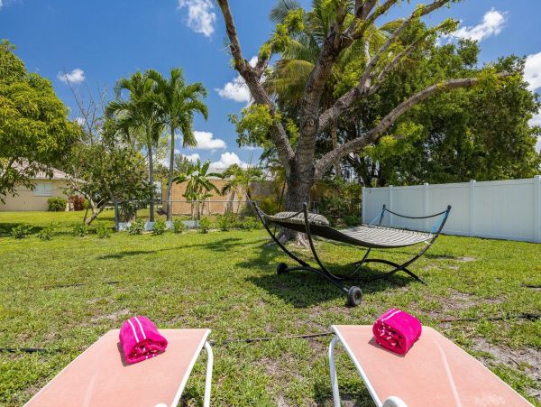 Cape Coral Vacation Pool Home Three Bedroom