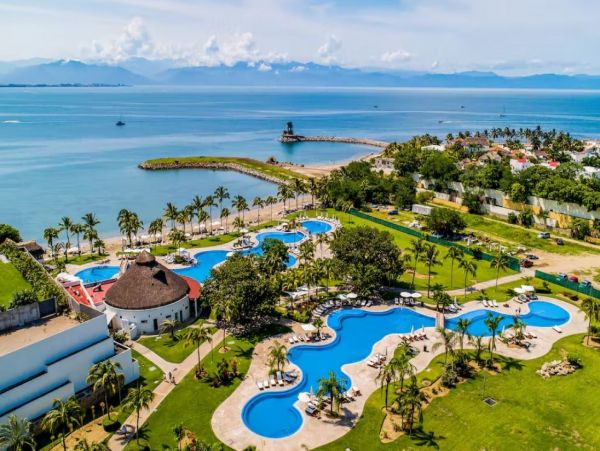 Luxury Four Bedroom Vacation Home in Puerto Vallarta