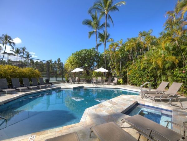 3 Bedroom Vacation Condo with Golf Course and Close to Beach