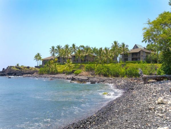 3 Bedroom Vacation Condo with Golf Course and Close to Beach