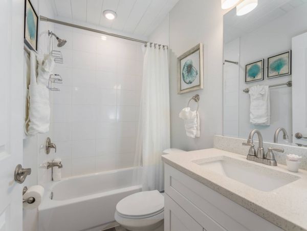 Adorable Sarasota 3 Bedroom Cottage Sleeps 6