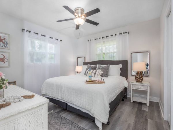 Adorable Sarasota 3 Bedroom Cottage Sleeps 6