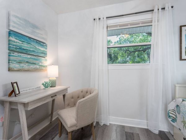 Adorable Sarasota 3 Bedroom Cottage Sleeps 6
