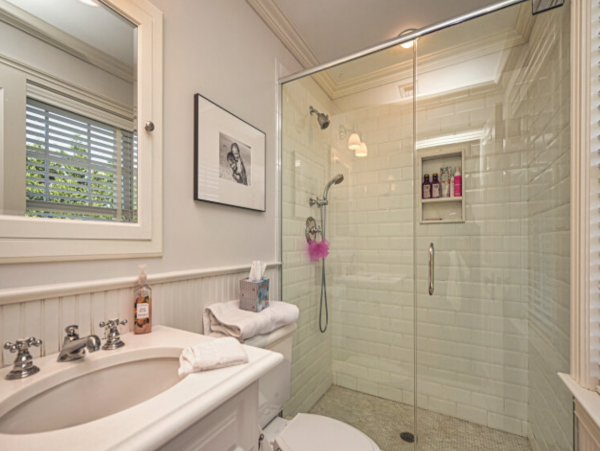 Luxury Hamptons Vacation Pool Home Six Bedrooms Sleeps 12