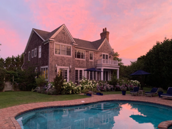 Luxury Hamptons Vacation Pool Home Six Bedrooms Sleeps 12